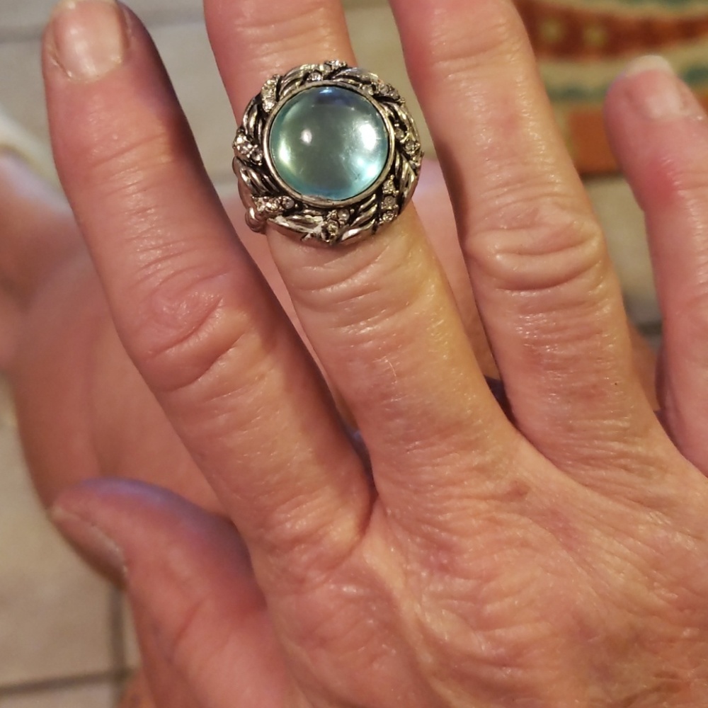 Pretty ring